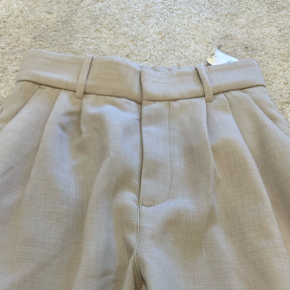 Abercrombie & Fitch sage green trouser pants 26/2 Regular NWT - Picture 2 of 4